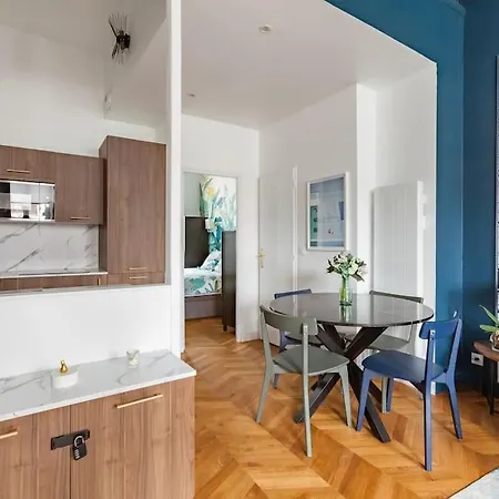 Le First, Centre Terrasse Et Parking Apartamento Ruan