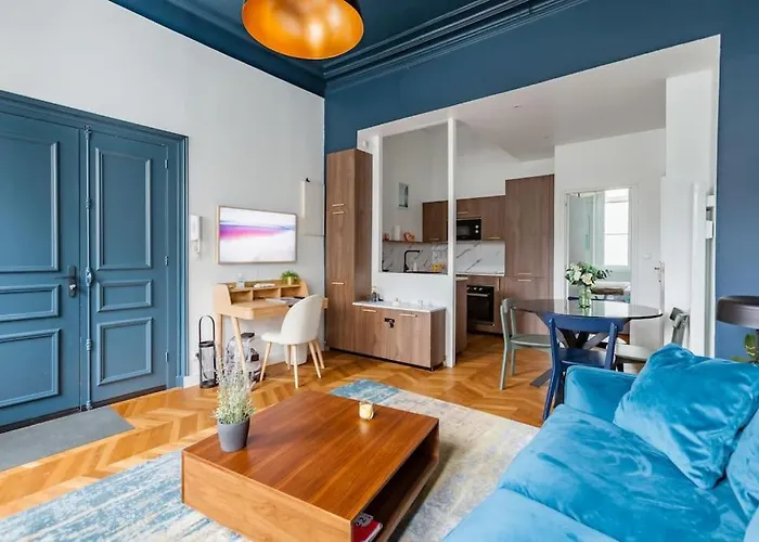 Le First, Centre Terrasse Et Parking Apartamento